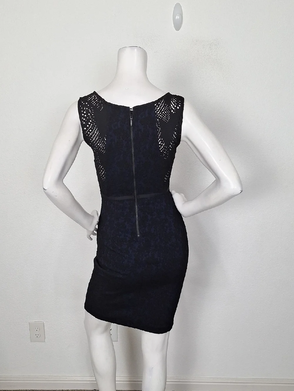 Moulinette Sours Anthropologie Navy Blue Black Larkin Lace Sheath Dress Size 0P